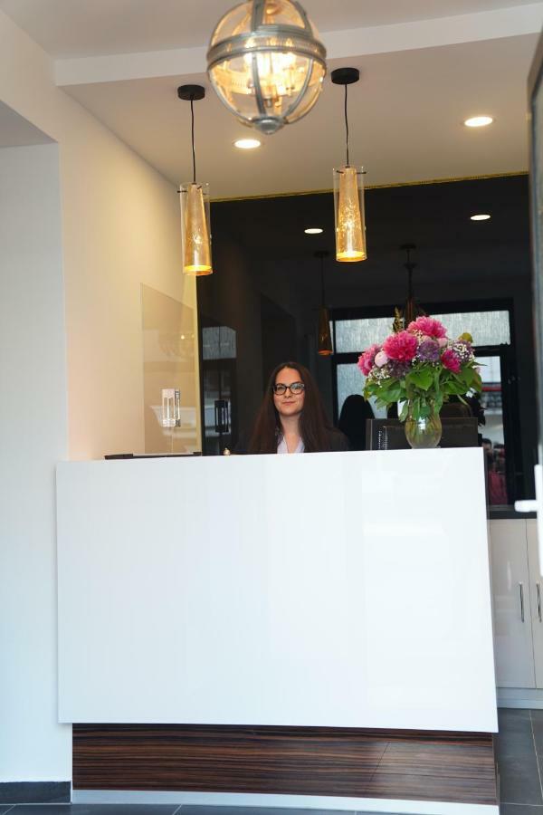 Hotel Dias Pinneberg Eksteriør bilde