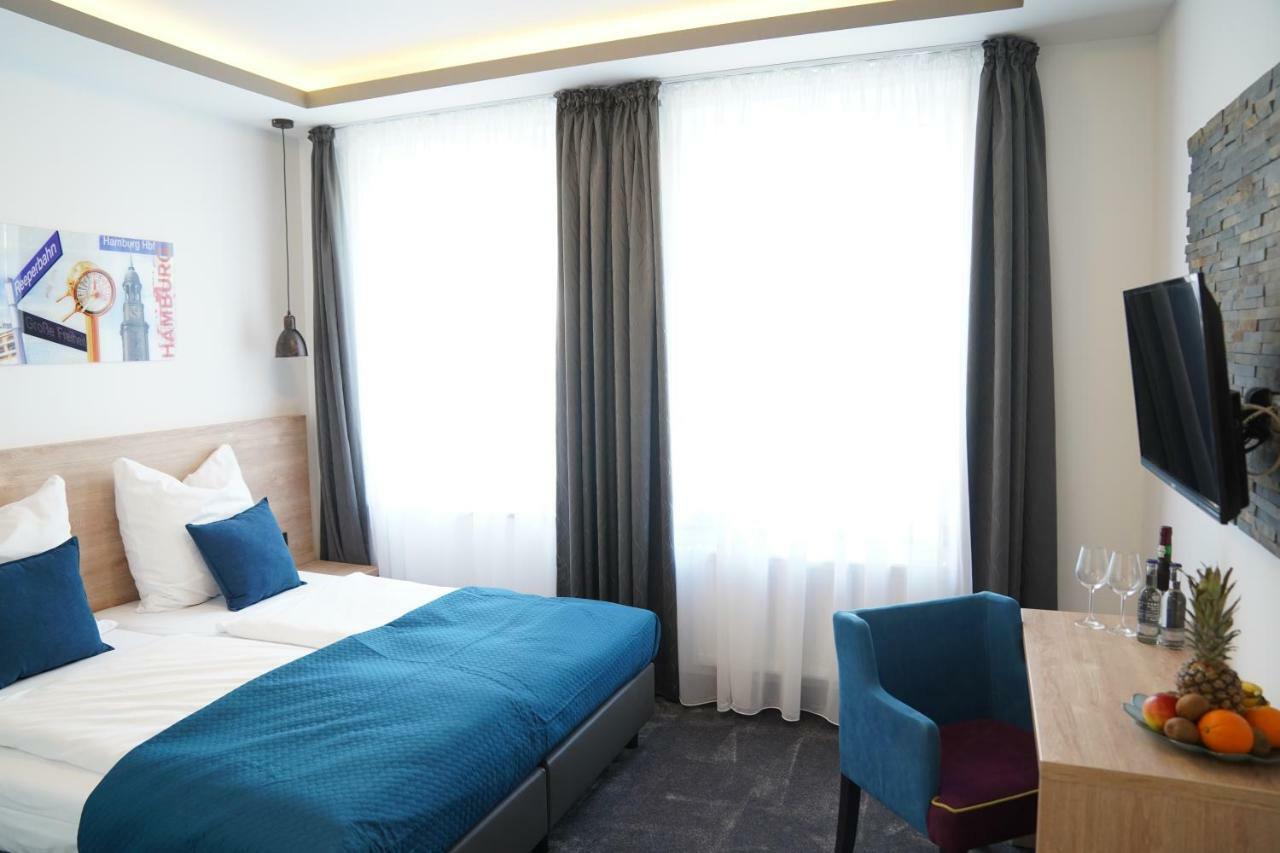Hotel Dias Pinneberg Eksteriør bilde