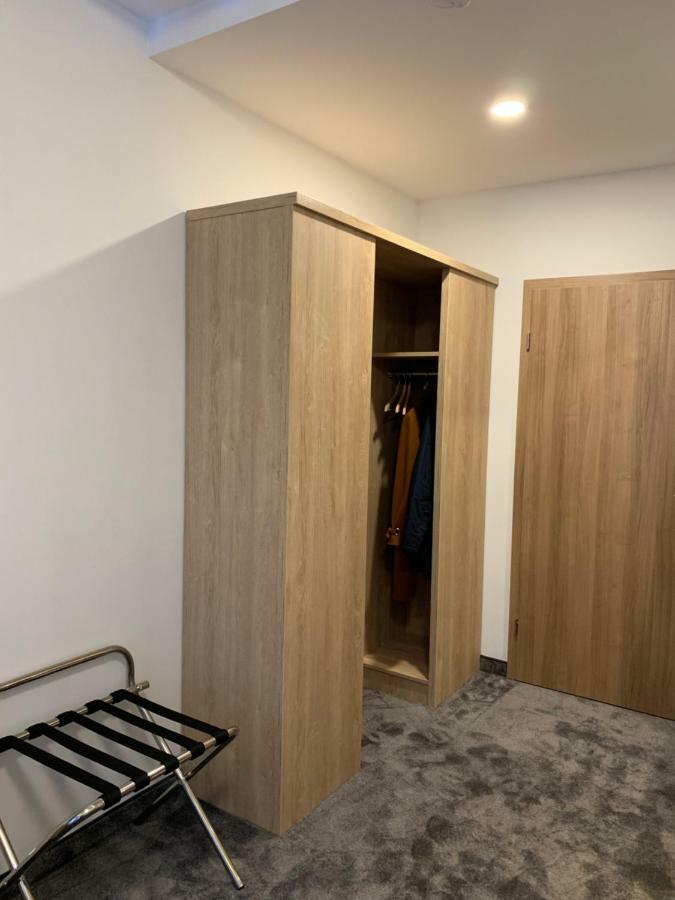 Hotel Dias Pinneberg Eksteriør bilde