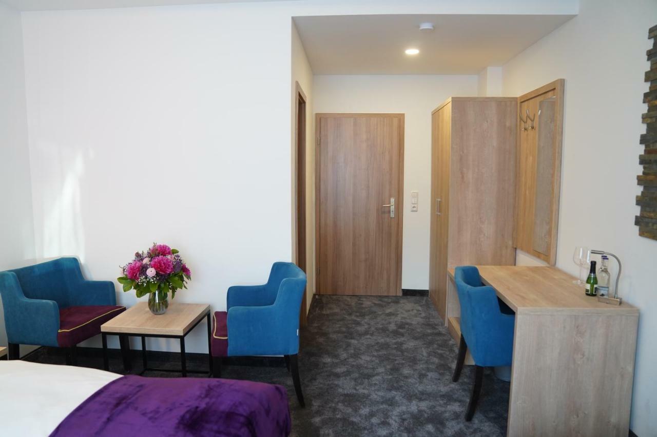Hotel Dias Pinneberg Eksteriør bilde